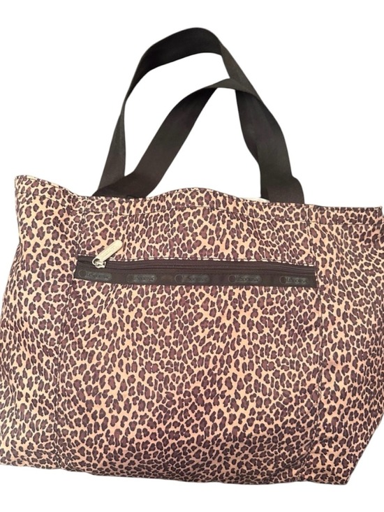 Lesportsac Handbags - LE SPORTSAC VINTAGE Y2K CHEETAH PRINT XL TOTE NYLON WASHABLE W/ ZIP POCKET